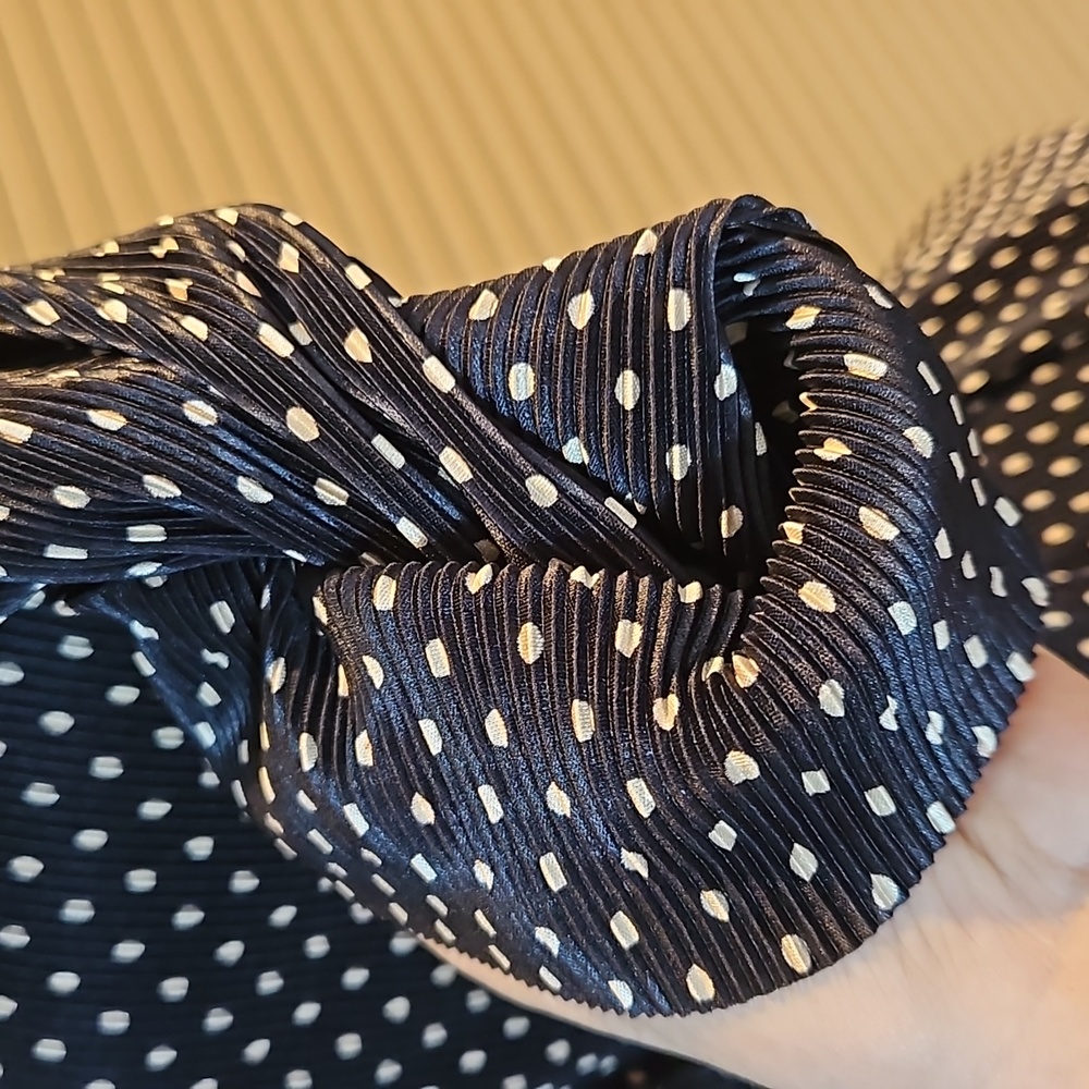 Flattering stretch chiffon type office top polka dot blouse will fit UK 12-14-16 - Picture 10 of 15